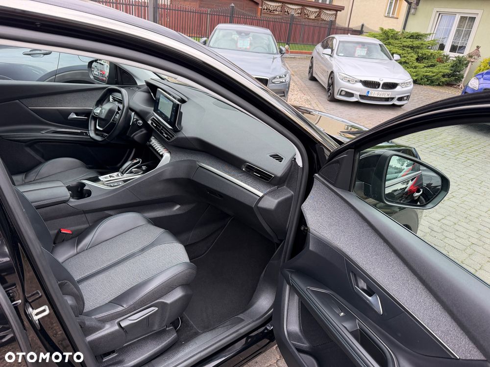 Peugeot 3008 1.5 BlueHDi Allure Pack S&S EAT8 - 19
