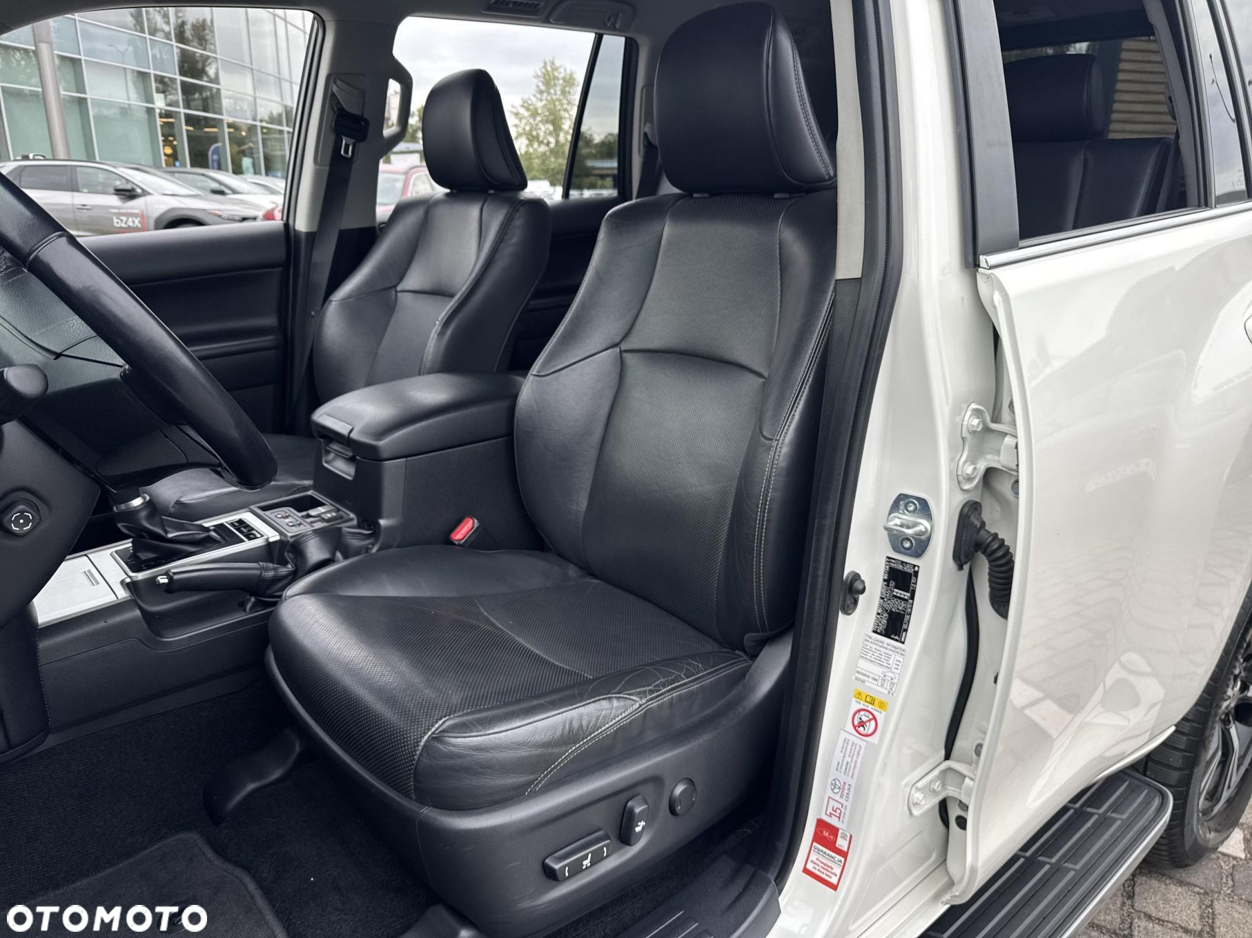 Toyota Land Cruiser LC 2.8 D-4D Invincible - 21
