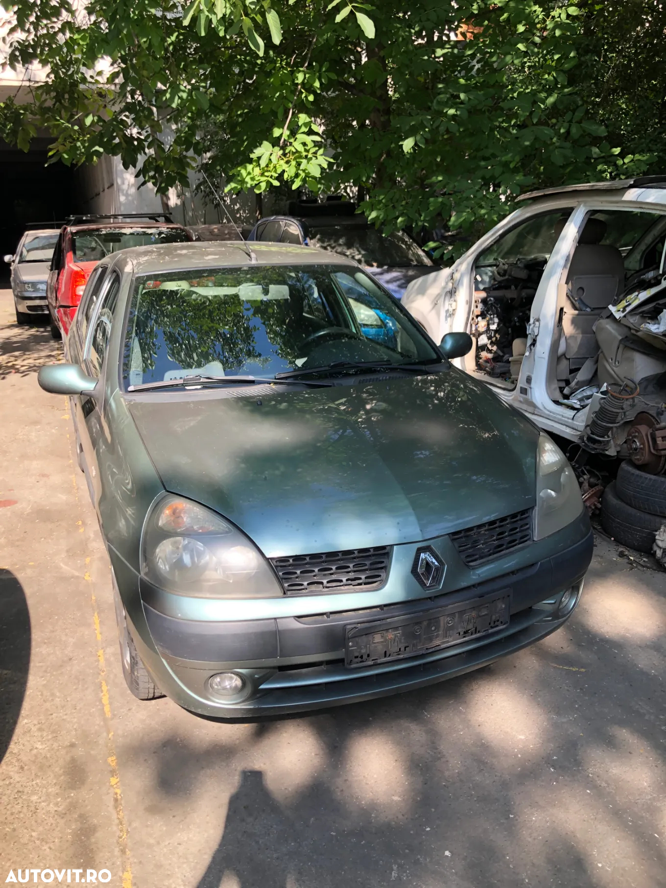 Dezmembrez Renault Clio Symbol 2005 verde 1,5 dci - 2