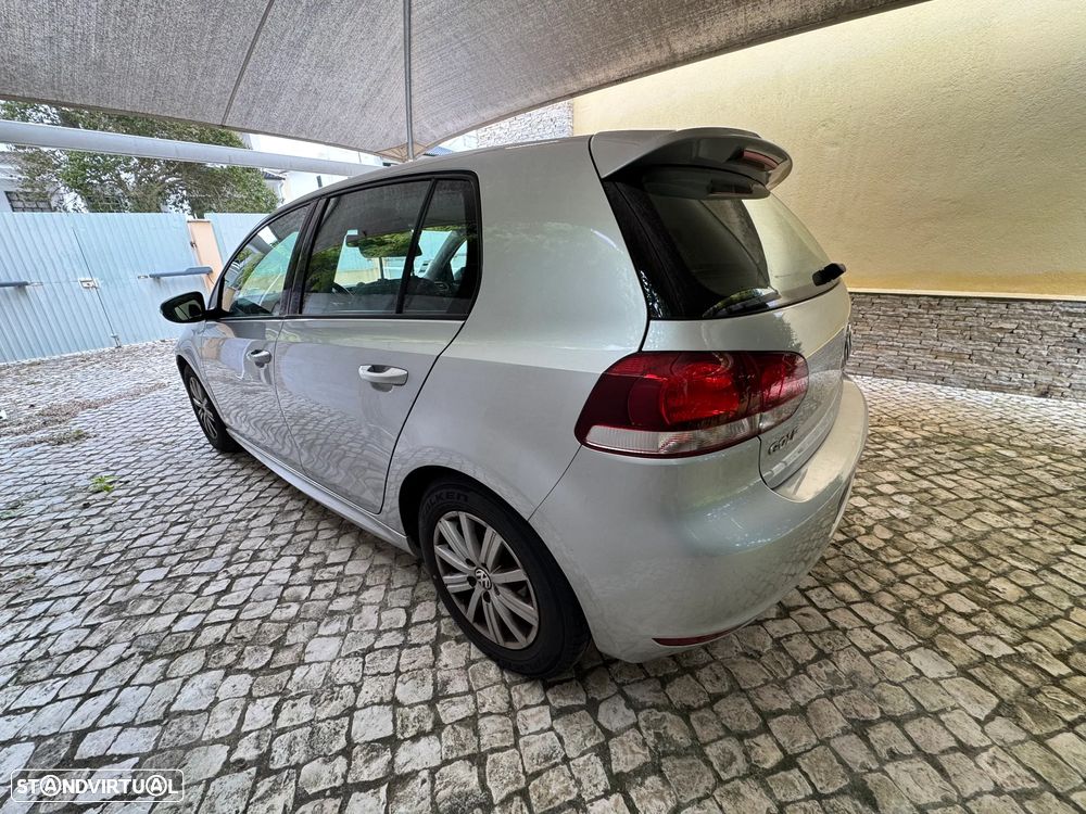 VW Golf 1.6 TDi Trendline BlueMotion - 5