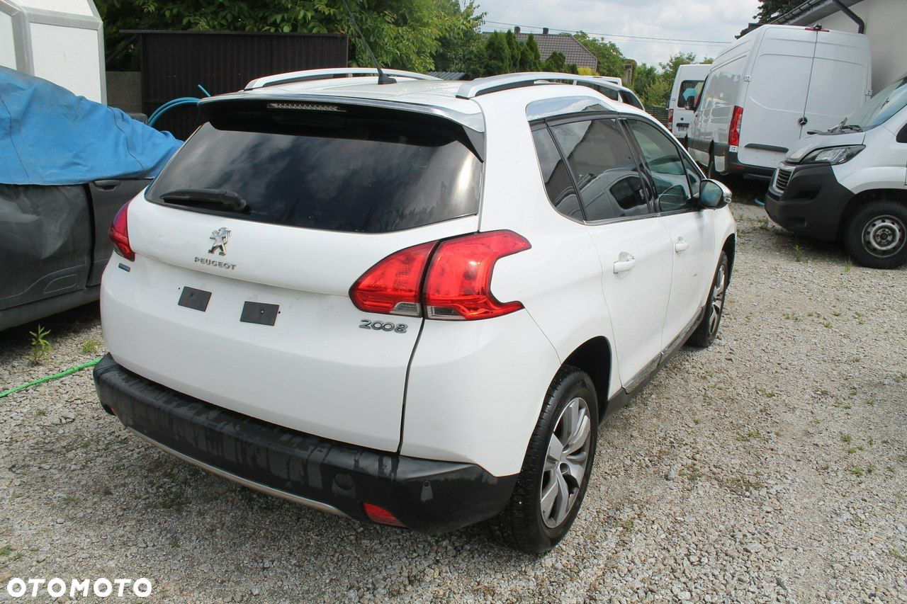 Peugeot 2008 - 5