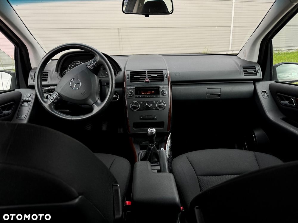 Mercedes-Benz Klasa A 200 Elegance Special Edition - 23