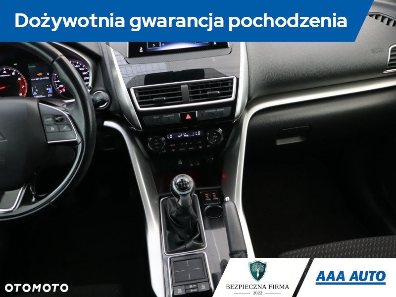 Mitsubishi Eclipse Cross - 10