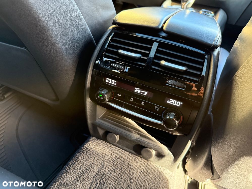 BMW Seria 5 520d Touring Sport Line - 23