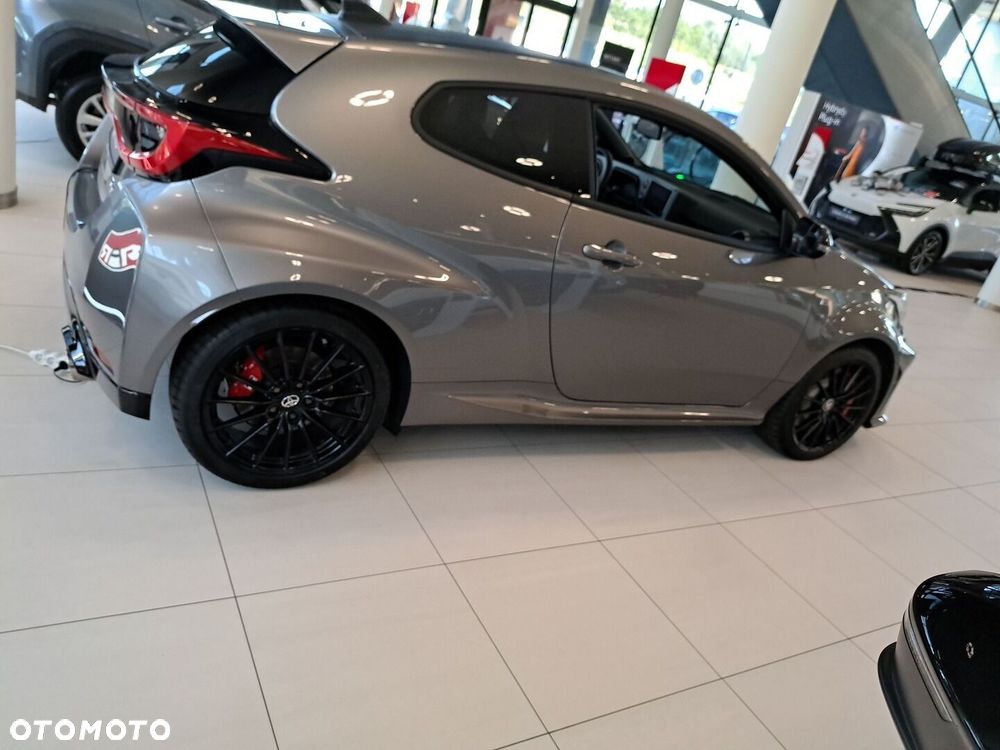 Toyota Yaris - 7