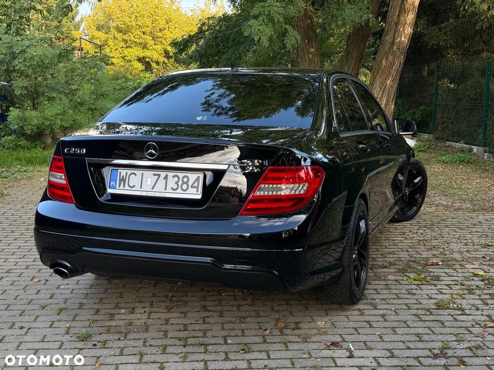 Mercedes-Benz Klasa C 250 CGI Automatik BlueEFFICIENCY SPORT EDITION - 8