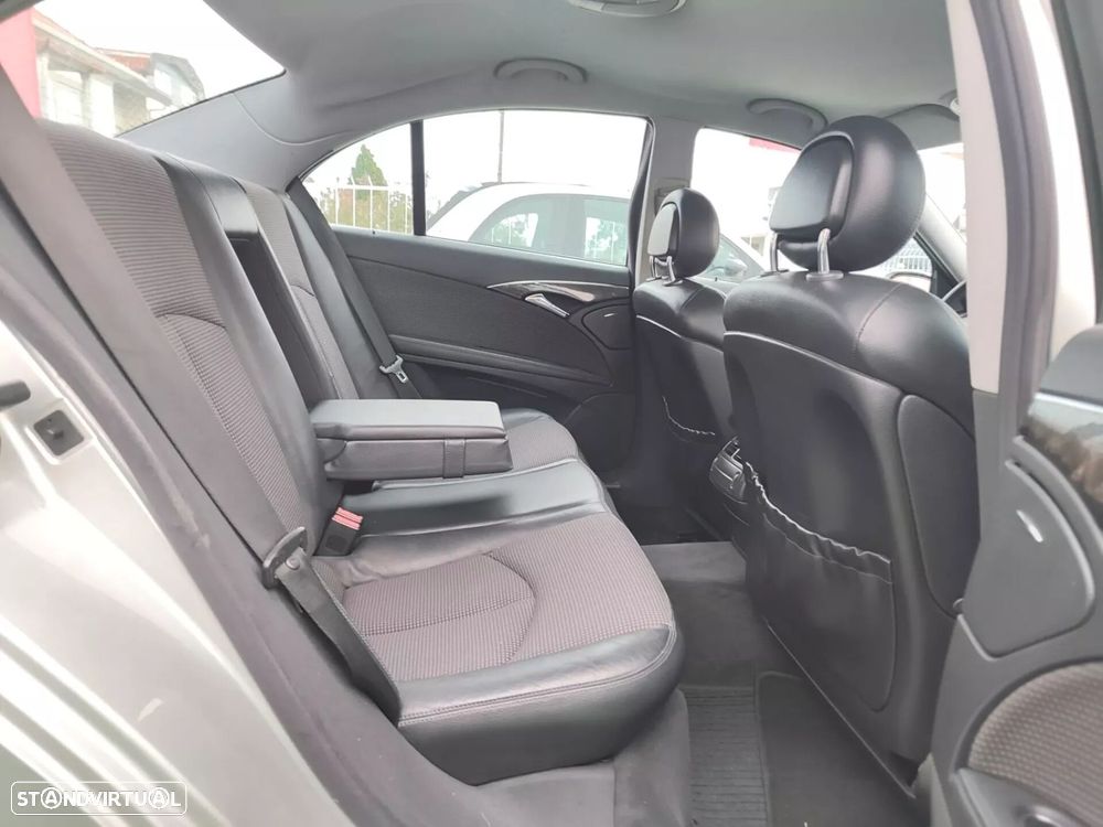 Mercedes-Benz E 220 CDI Avantgarde - 27