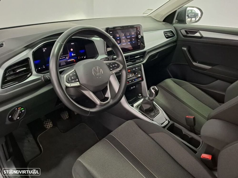 VW T-Roc 1.0 TSI Urban - 12