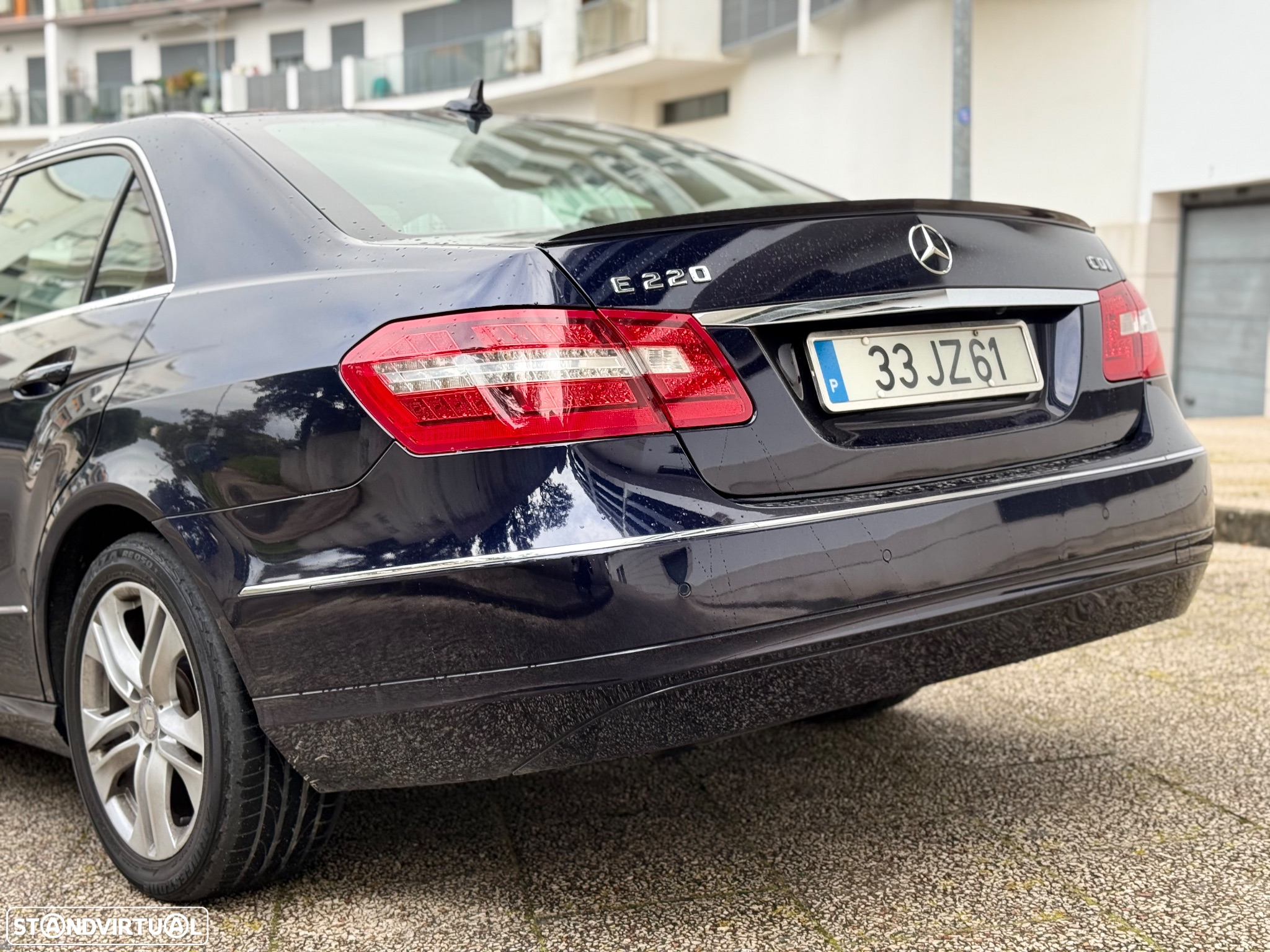 Mercedes-Benz E 220 CDi Avantgarde BlueEfficiency Auto. - 3