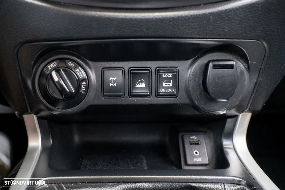 Nissan Navara 2.5 dCi CD LE - 5