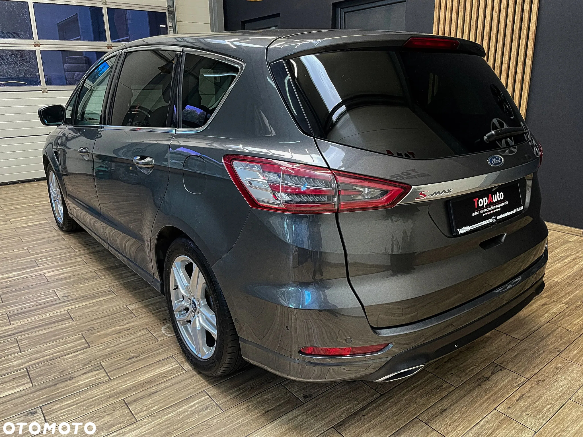 Ford S-Max 2.0 EcoBoost Titanium - 11