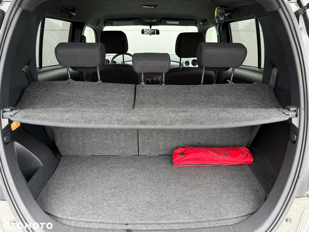 Daihatsu Materia - 24