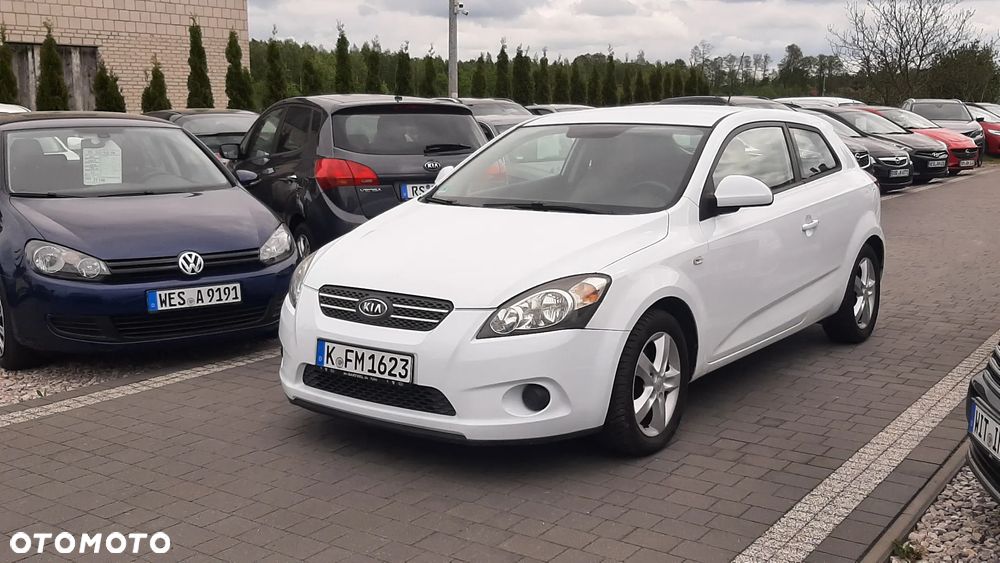 Kia ProCeed - 2