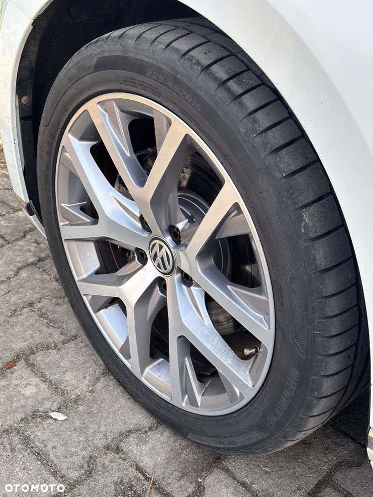 Volkswagen Passat 2.0 TDI SCR DSG Elegance - 22