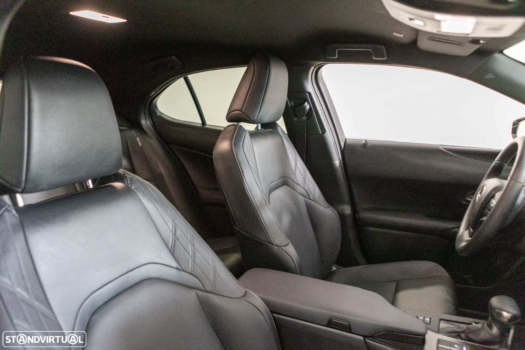 Lexus UX 250h F Sport - 15