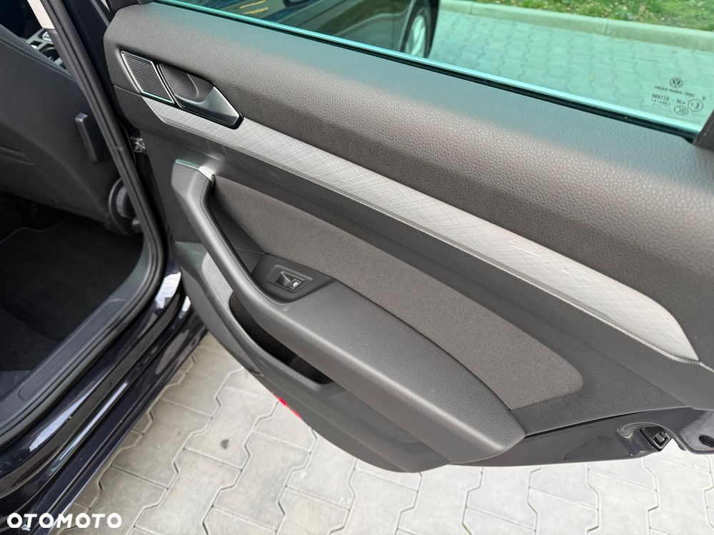Volkswagen Passat 2.0 TDI EVO Business - 14
