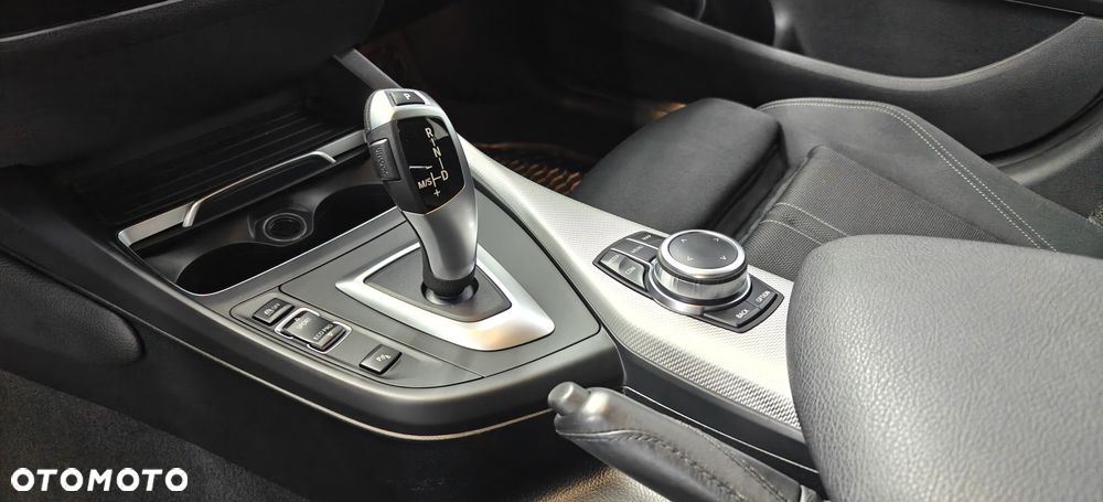 BMW Seria 1 - 27
