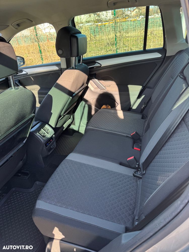 Volkswagen Tiguan 2.0 TDI 4Mot Comfortline - 9