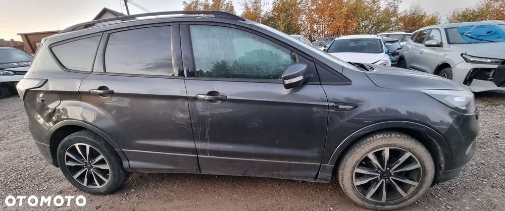 Ford Kuga - 15