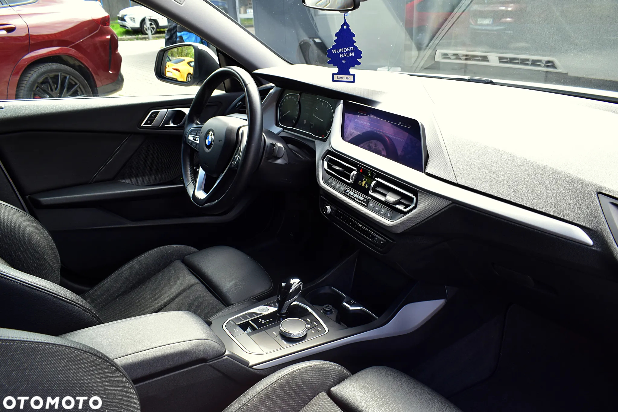 BMW Seria 2 218i Advantage - 9