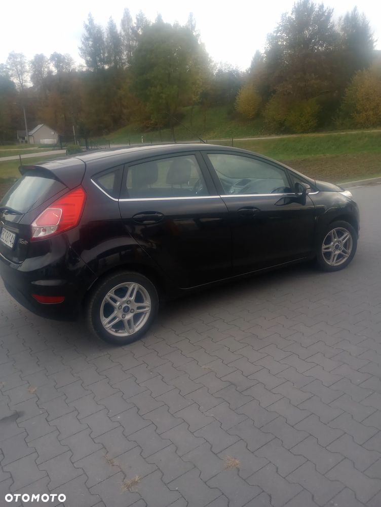 Ford Fiesta 1.0 EcoBoost Titanium - 9