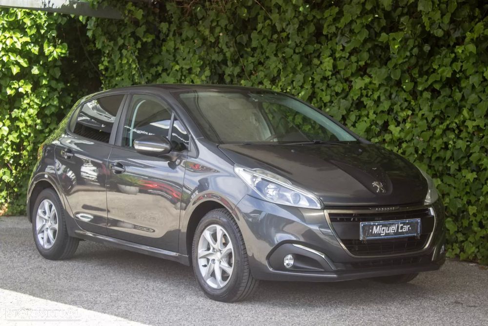 Peugeot 208 1.4 HDi Active - 2