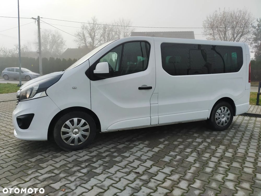 Opel Vivaro - 2