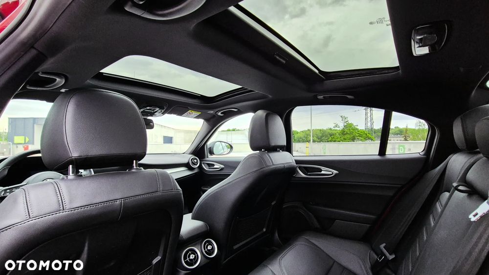 Alfa Romeo Giulia 2.0 Turbo Veloce Q4 - 15