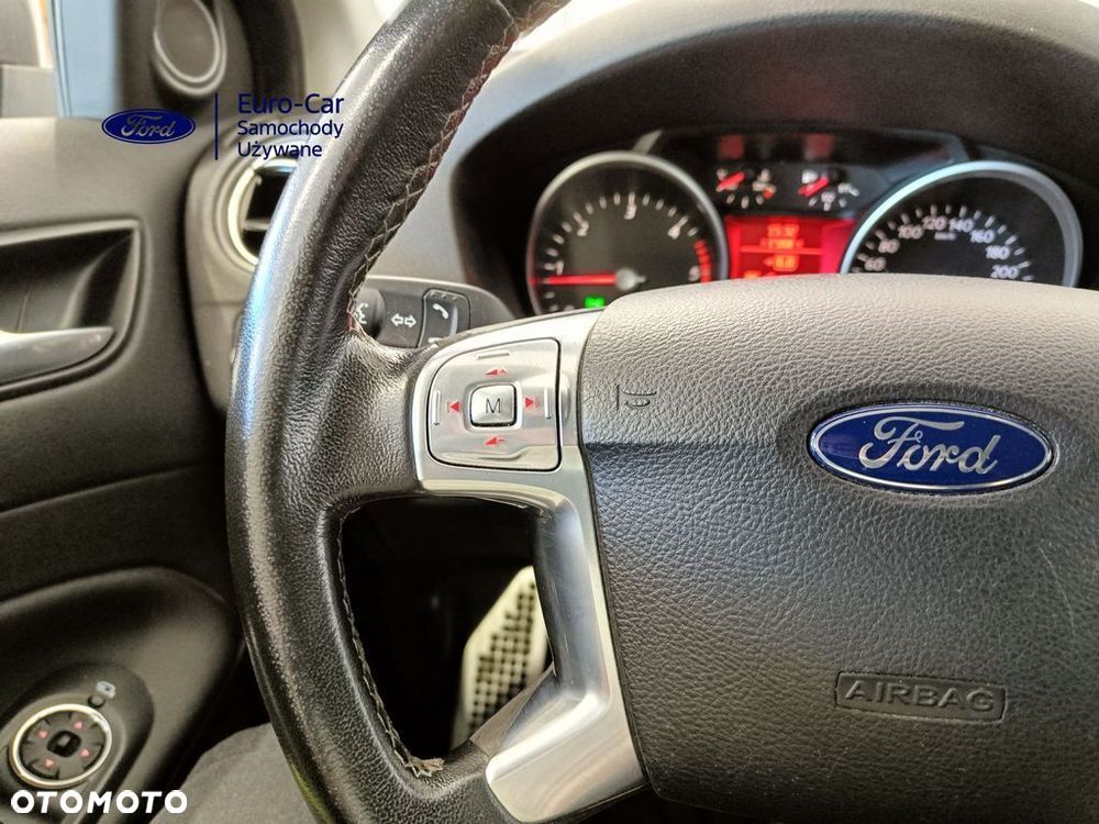 Ford Mondeo - 22