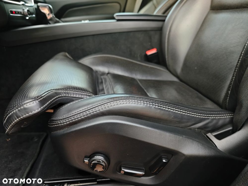 Volvo XC 60 D4 Inscription - 16