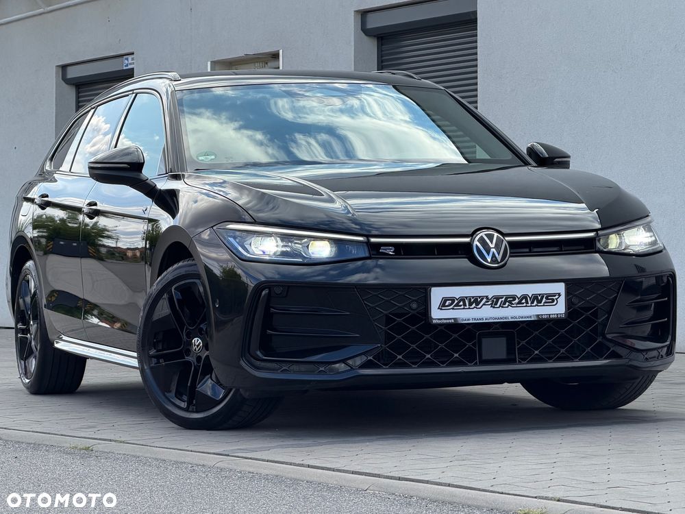 Volkswagen Passat Variant 2.0 TDI SCR DSG R-Line - 13