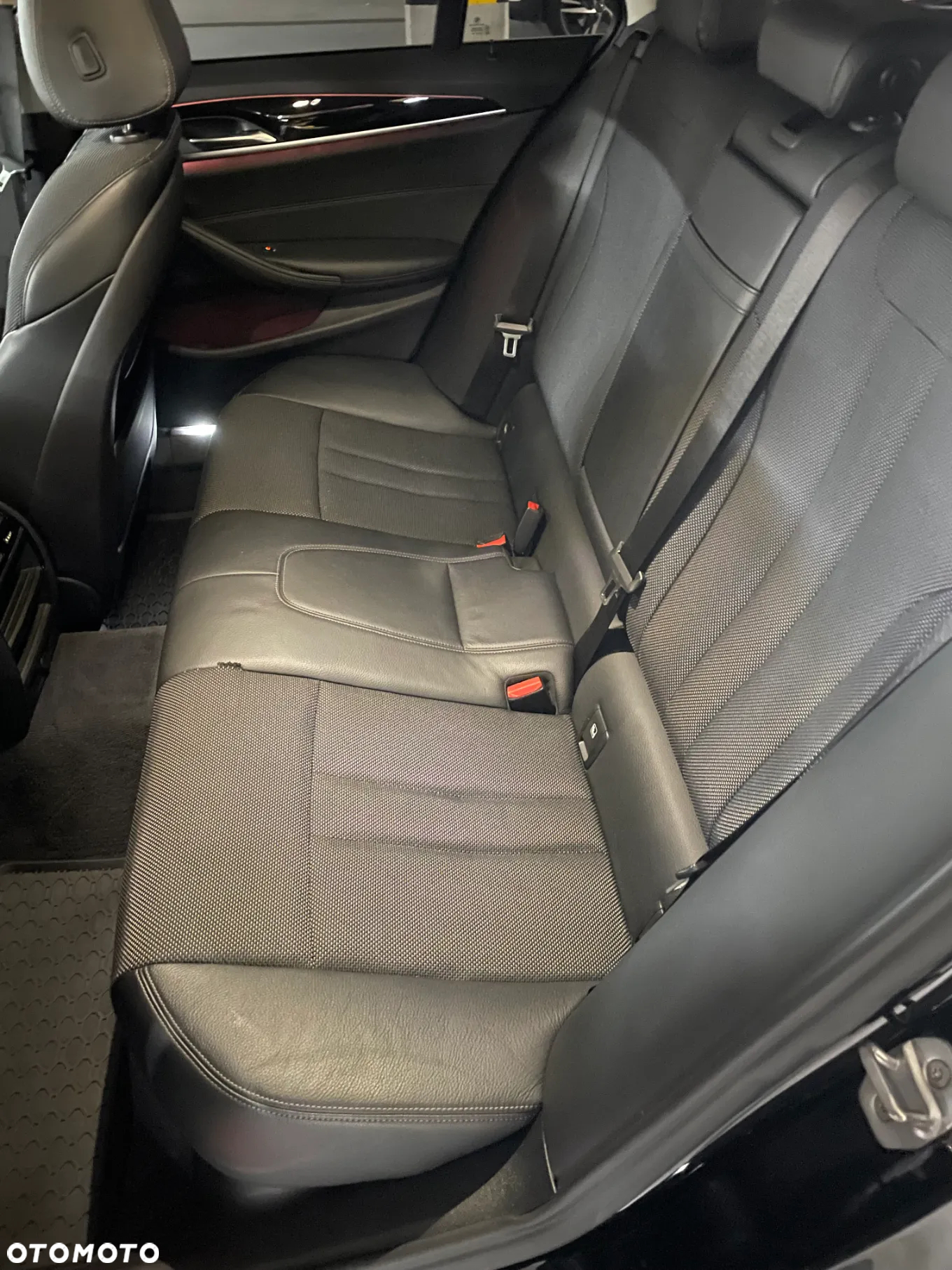 BMW Seria 5 518d Sport Line - 15
