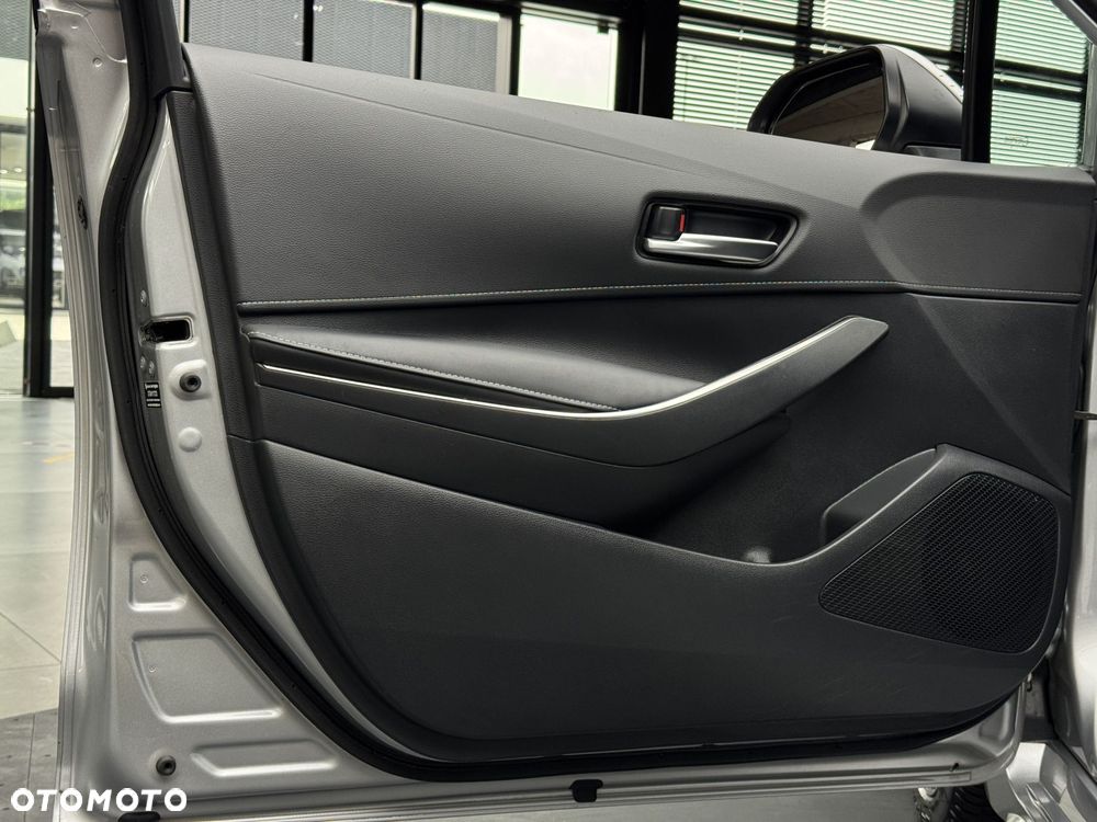 Toyota Corolla 2.0 Hybrid Style - 14