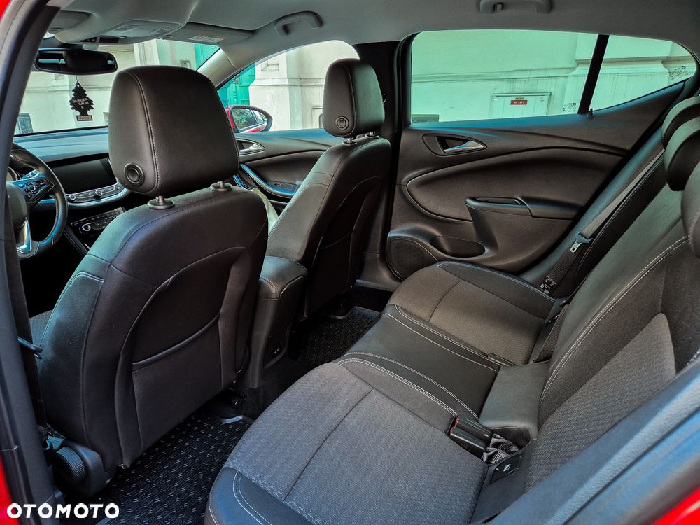 Opel Astra 1.6 D (CDTI) Start/Stop Dynamic - 8