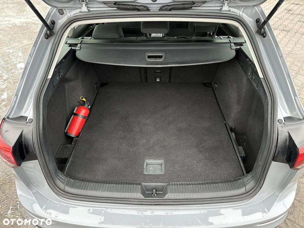 Volkswagen Golf 2.0 TDI Life - 17