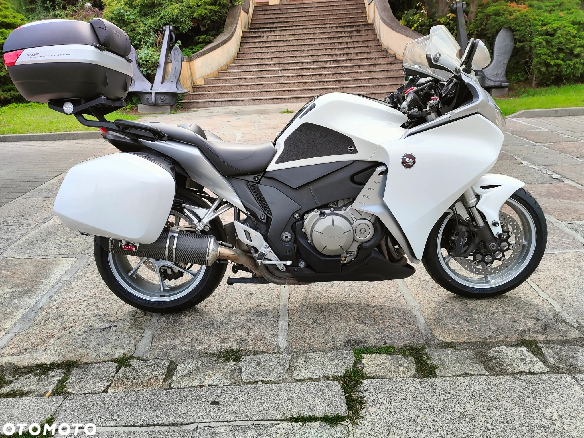 Honda VFR - 3