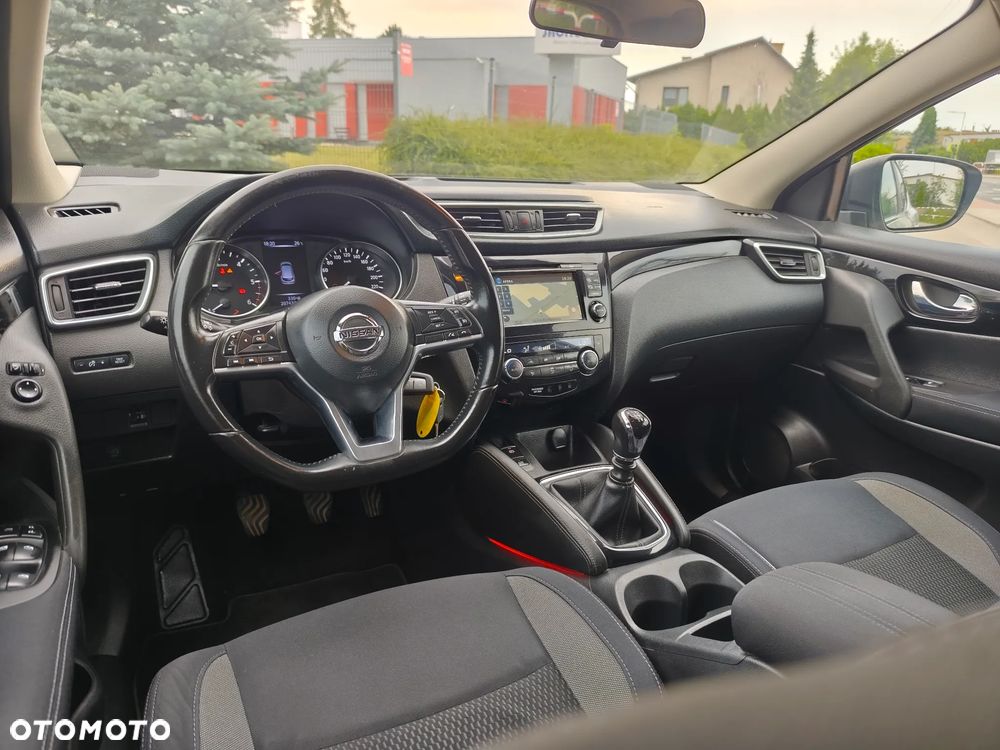 Nissan Qashqai 1.6 dCi DPF tekna - 8