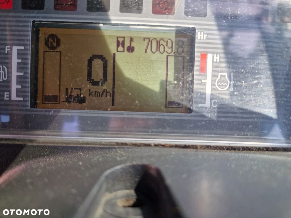 Caterpillar DP30NT - 9