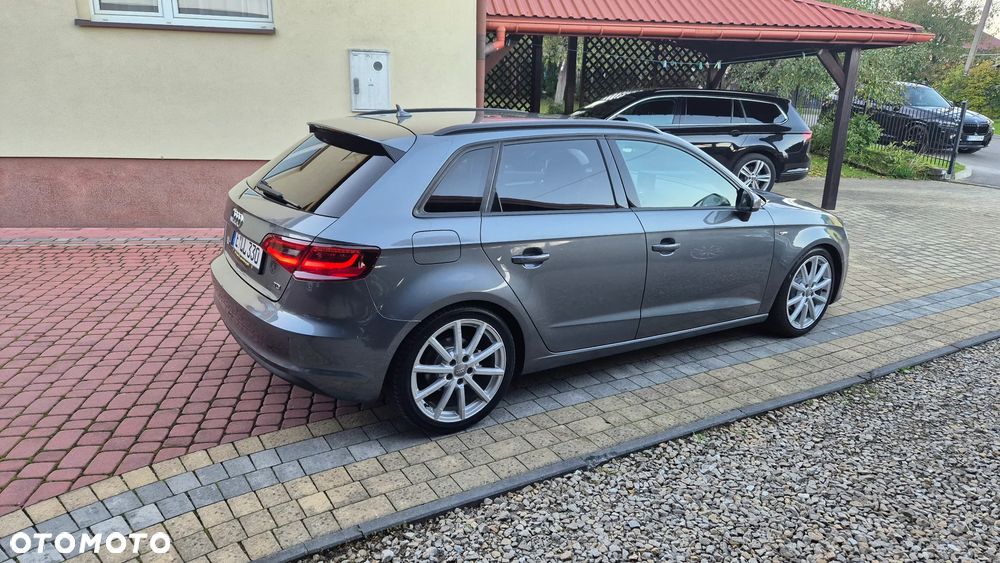 Audi A3 Sportback 2.0 TDI S line Sportpaket - 12