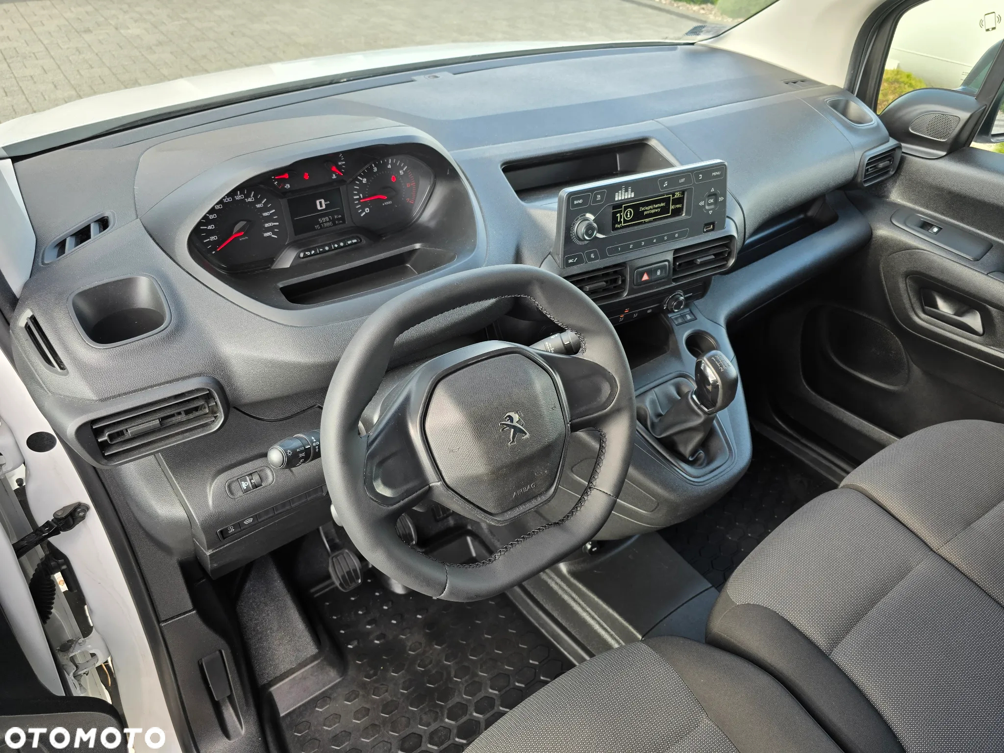 Peugeot Partner - 11
