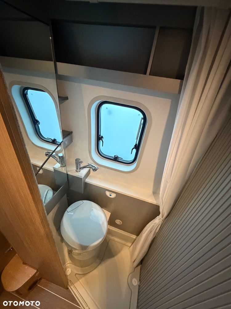 Adria Twin 600 sp AXESS - 8