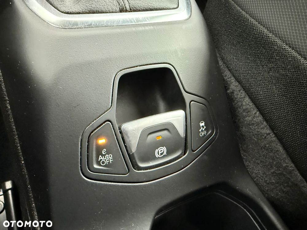 Jeep Renegade 1.5 T4 mHEV Limited FWD S&S DCT - 19