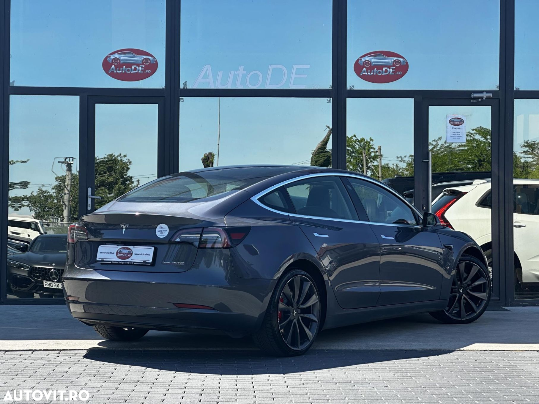 Tesla Model 3 Performance - 3