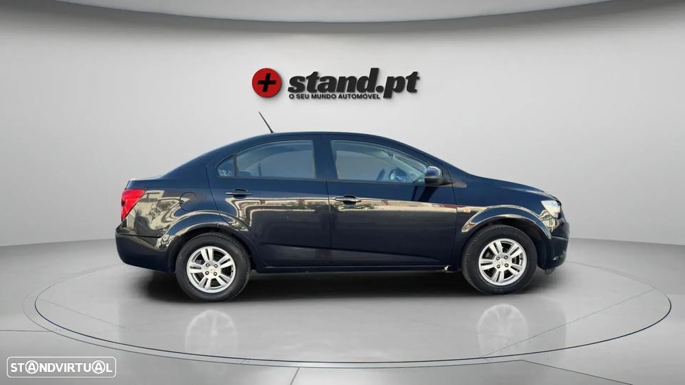 Chevrolet Aveo 1.2 LT - 4