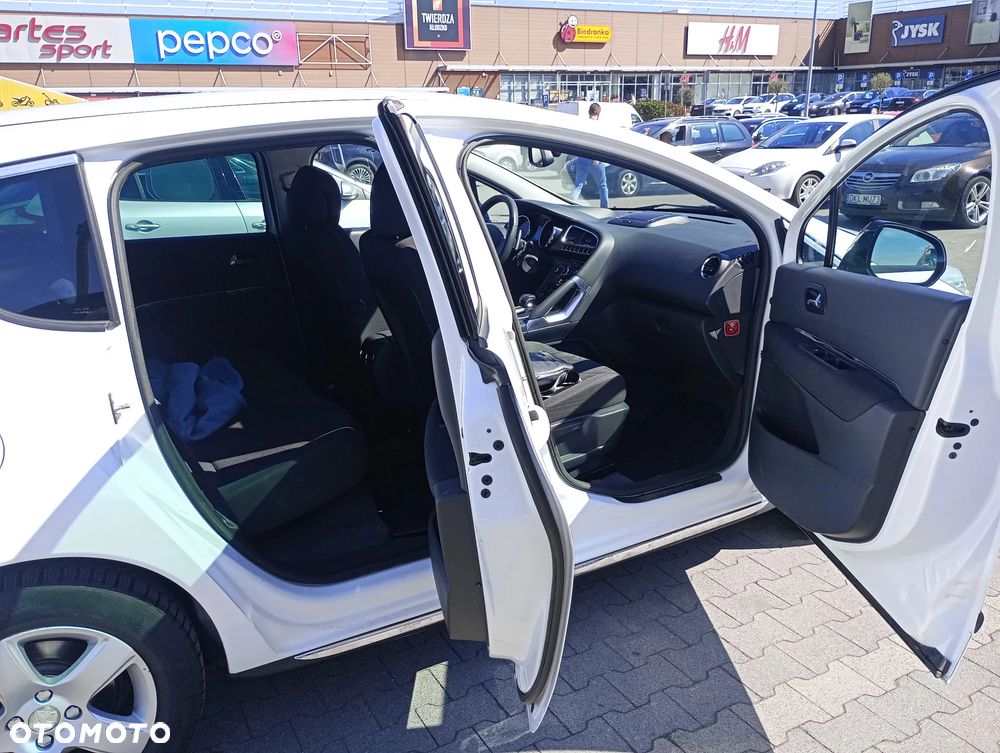 Peugeot 3008 2.0 HDi HYbrid4 - 10