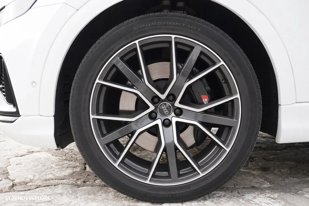 Audi SQ8 TFSI quattro Tiptronic - 24