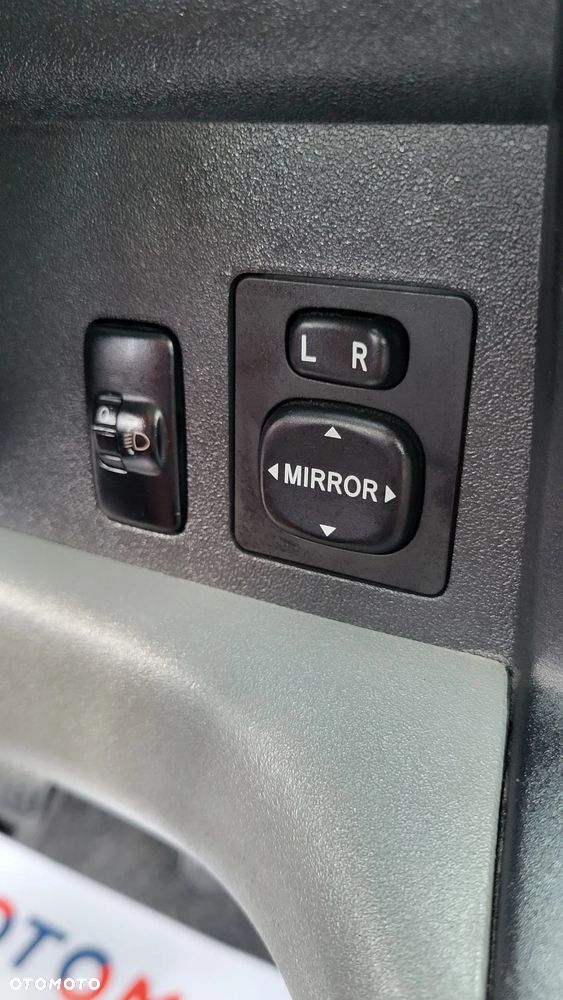 Daihatsu Sirion 1.3 - 36