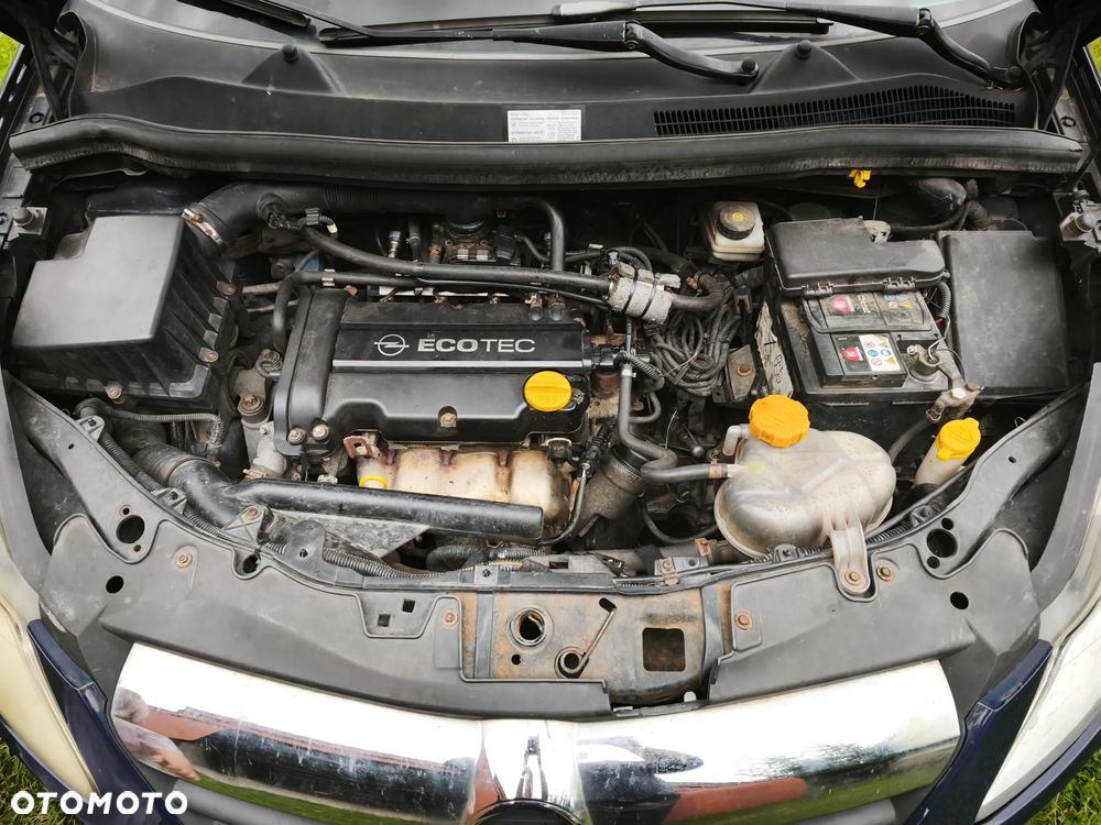Opel Corsa 1.2 16V Essentia - 19