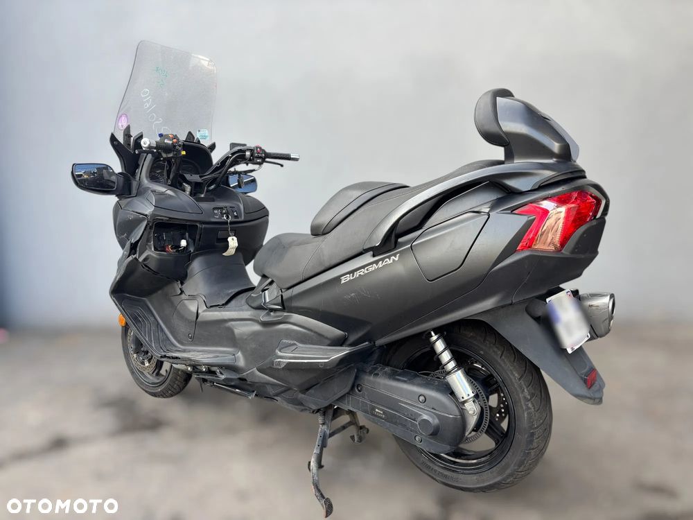 Suzuki Burgman - 4