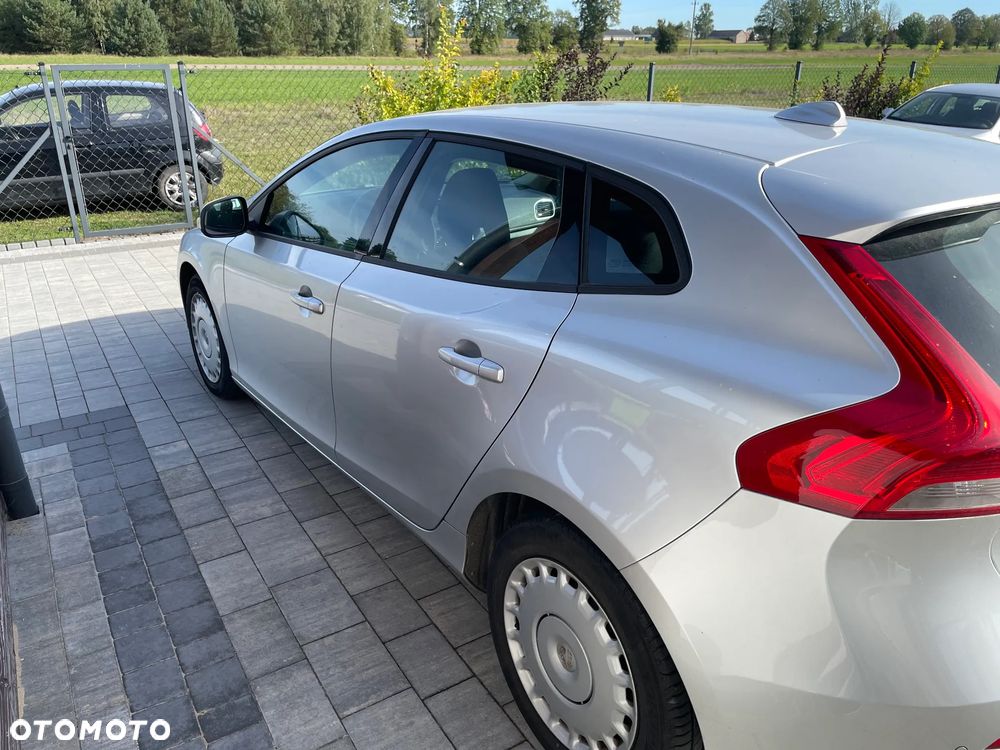 Volvo V40 T2 - 15